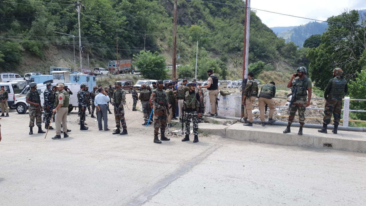 Grenade attack in Baramulla, Two CRPF personnel, civilian injured