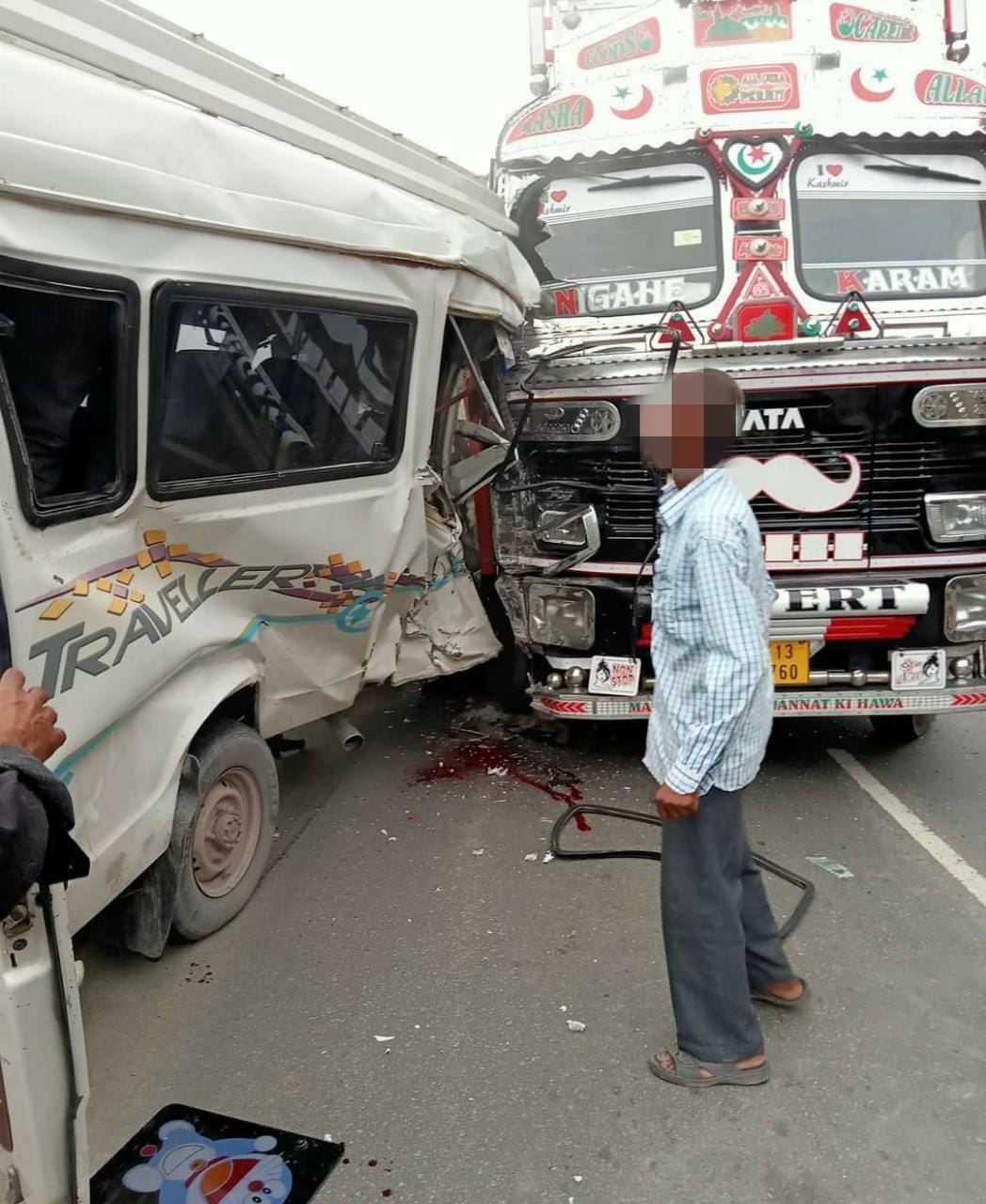 One person killed, 12 labourers from UP injured in truck-tempo collision in Ramban