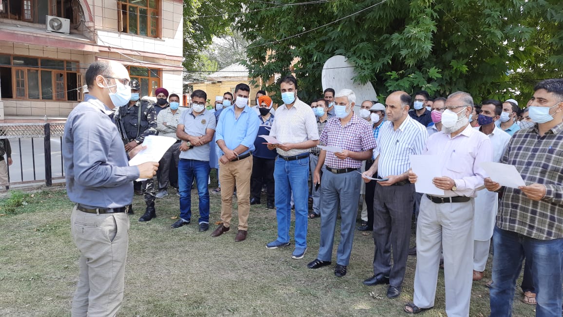 Sadbhavana Diwas: DC Administers Pledge at Baramulla
