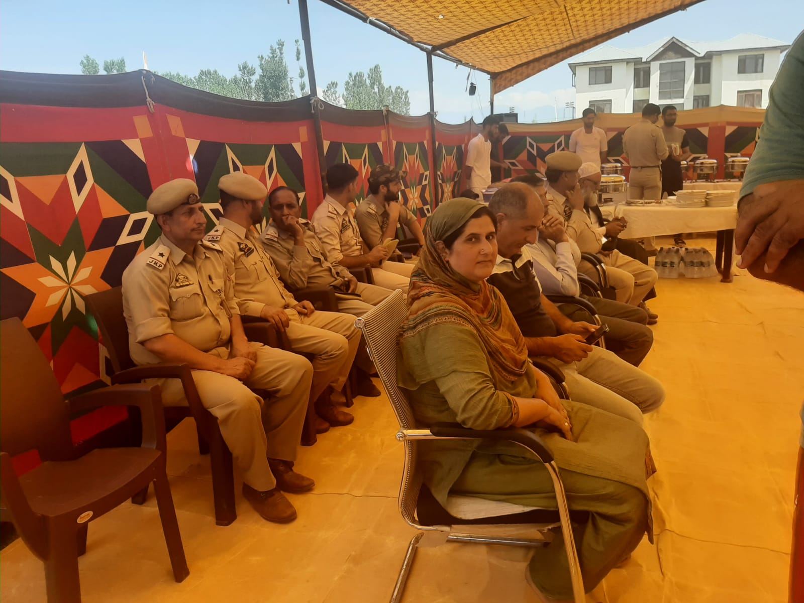 Sopore Police organises interaction cum Bada Khana with Jawans at DPL Sopore