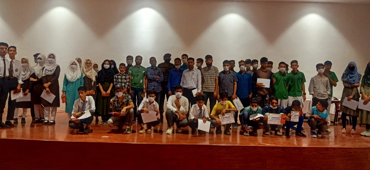 Inter-School Quiz competition held in Baramulla