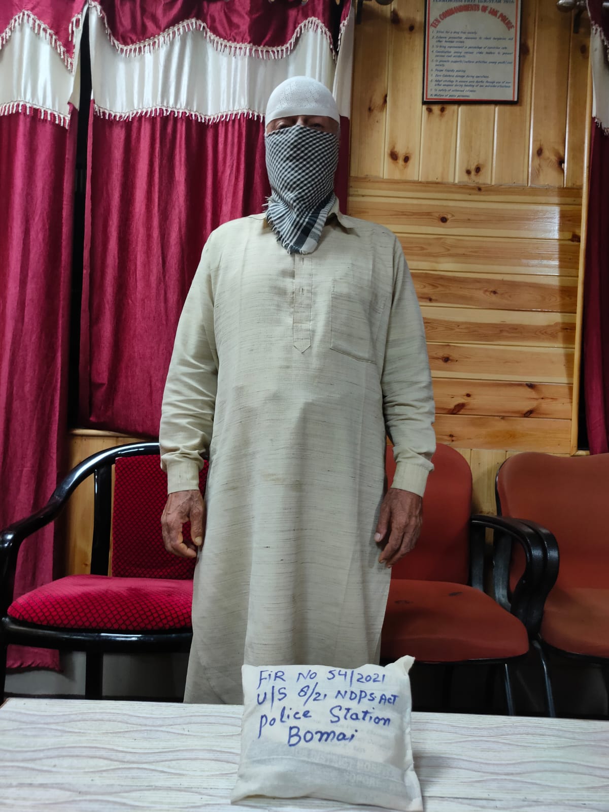 Sopore Police arrested a drug peddler, Heroin like substance recovered
