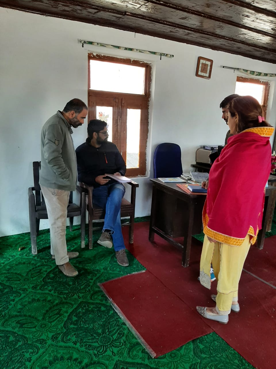 Tehsildar Zachaldara Mr Mohd Maroof Qadri (JKAS) today conducted a surprise inspection of various government offices