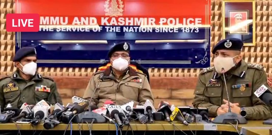 Hyderpora encounter: Police version a ‘fairy tale’, say families of slain building owner Altaf, Dr Gul