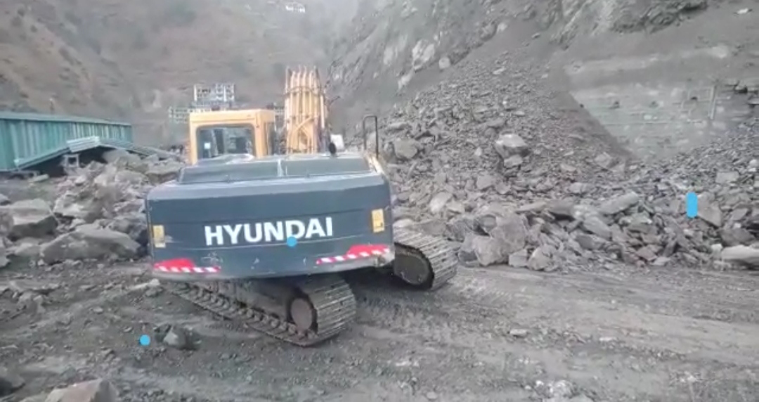 Fresh landslides shut Jmu—Sgr highway again