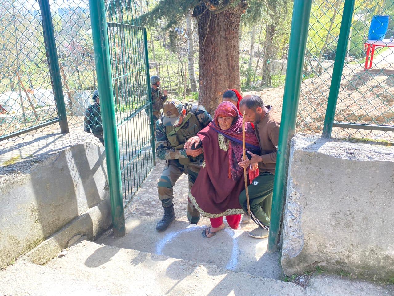Army Organizes Free Medical Cum Veterinary Camp