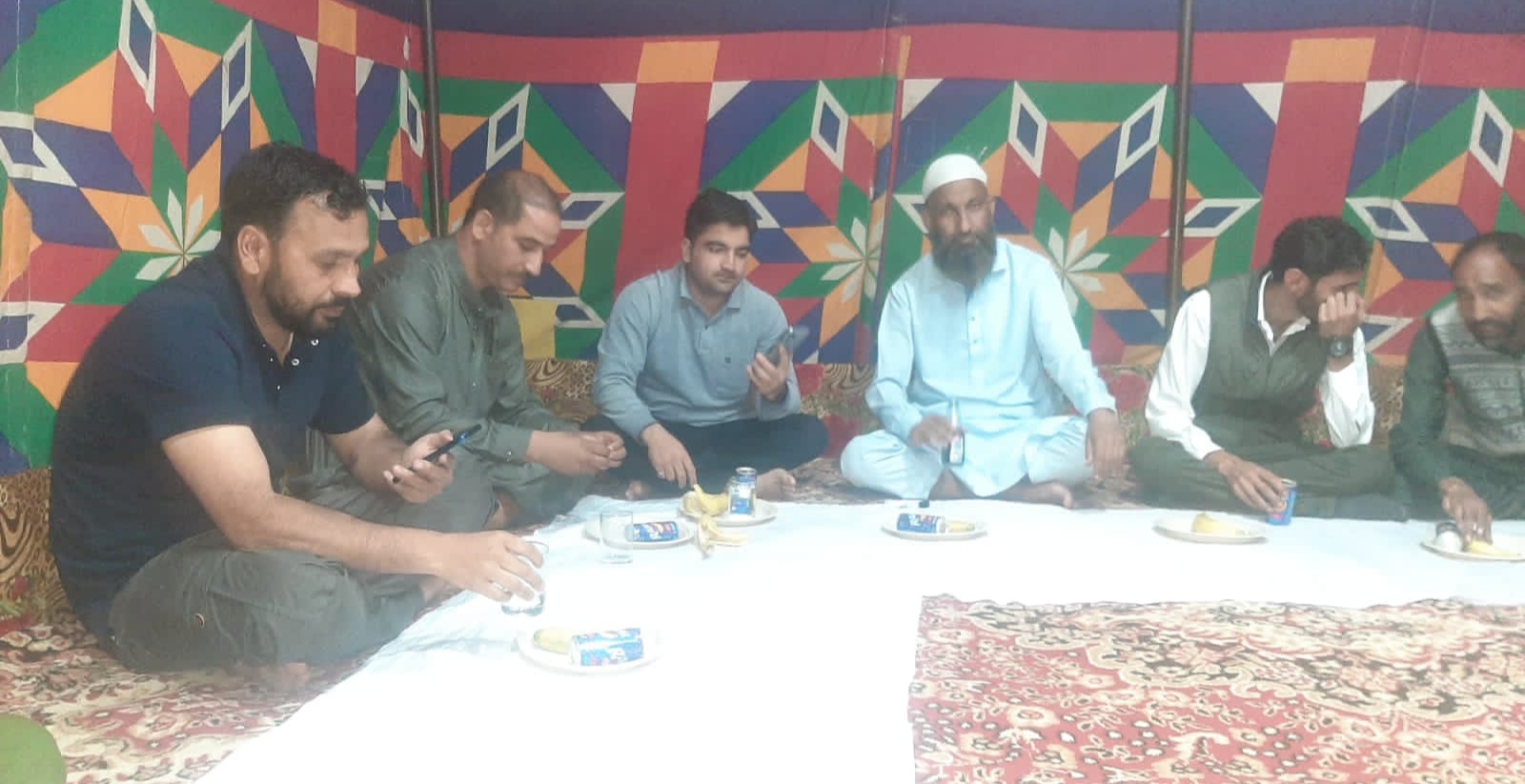 Sopore Police Organises Iftaar Party At Police Station Dangiwacha