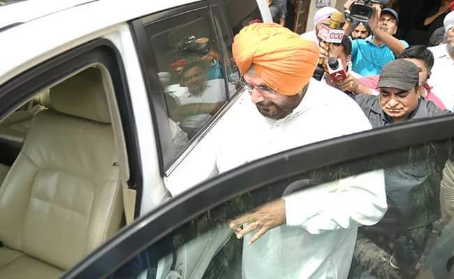 Navjot Singh Sidhu moves SC seeking more time to surrender, cites medical conditions