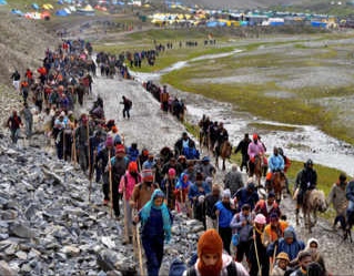 Amarnath Yatra resumes from Baltal side after 4 days