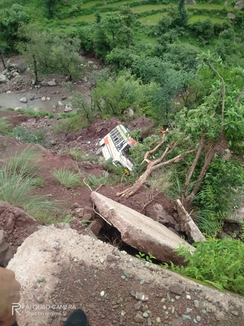 Several injured in Udhampur road accident